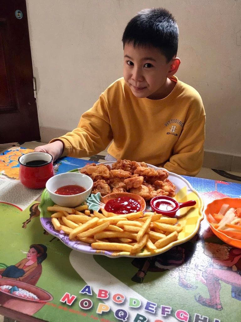 Tôi đang mukbang